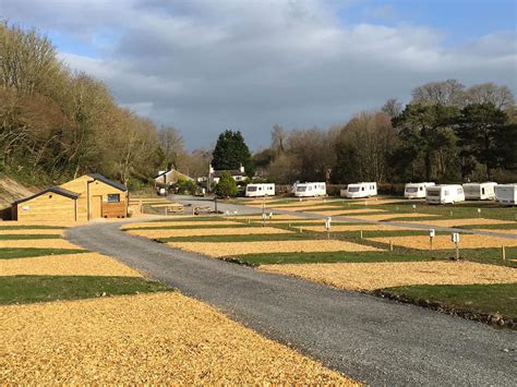 touring caravan park newquay wales.